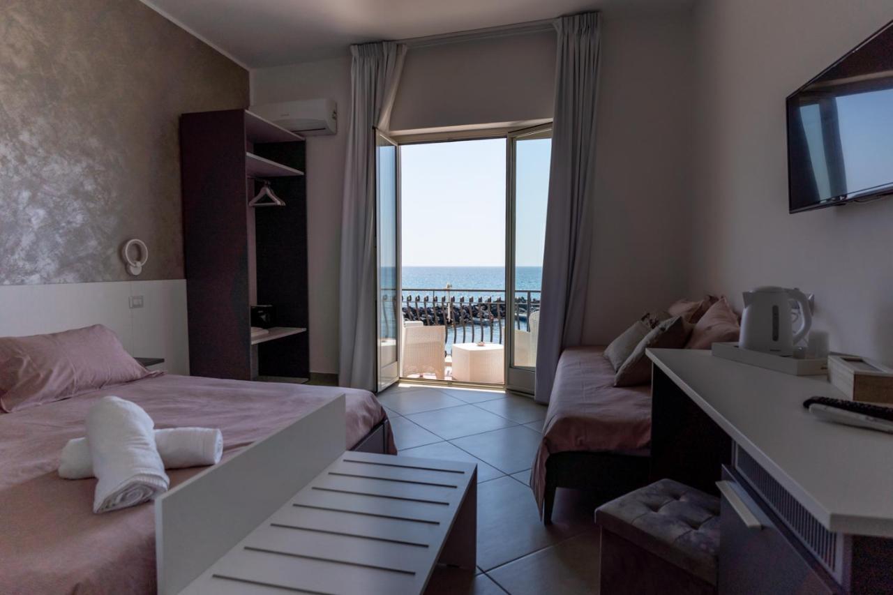Teddu B&B Giardini-Naxos Kültér fotó