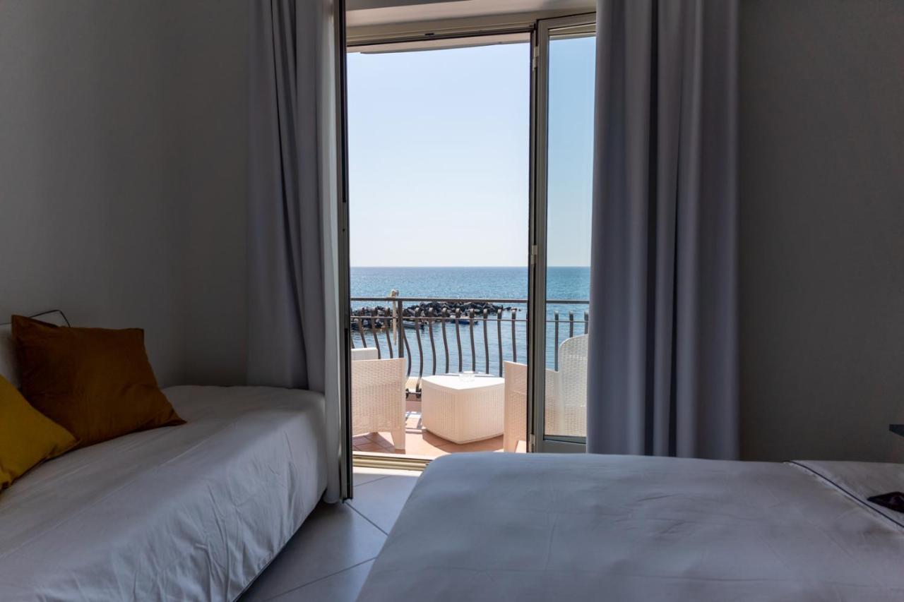 Teddu B&B Giardini-Naxos Kültér fotó