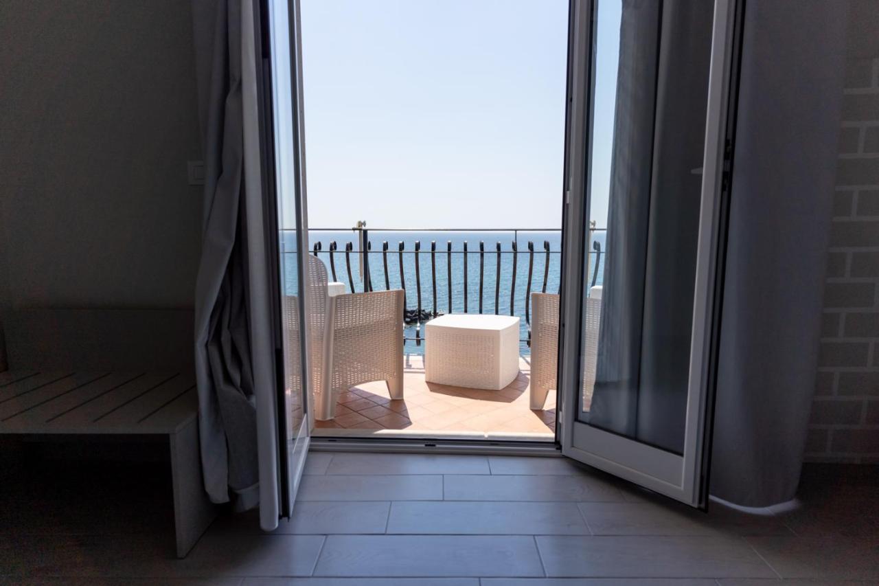 Teddu B&B Giardini-Naxos Kültér fotó