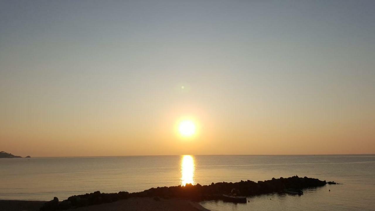 Teddu B&B Giardini-Naxos Kültér fotó